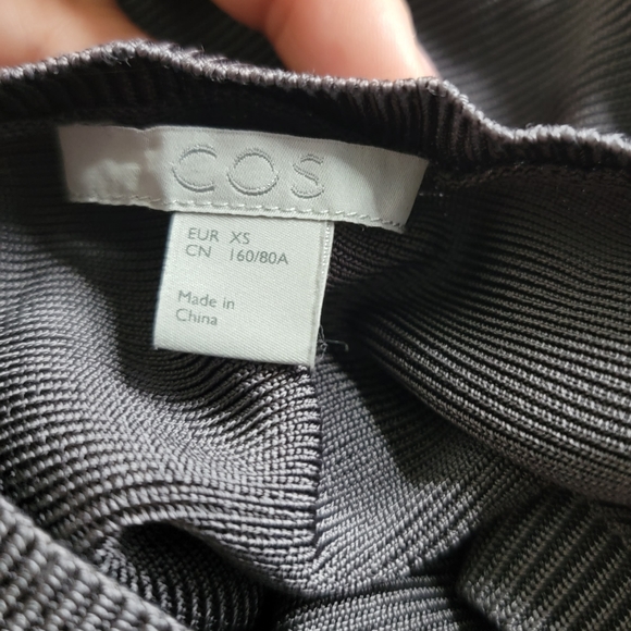 COS grey slinky loose fitting sleeveless top internal waist size Euro xs tunic - Picture 7 of 7